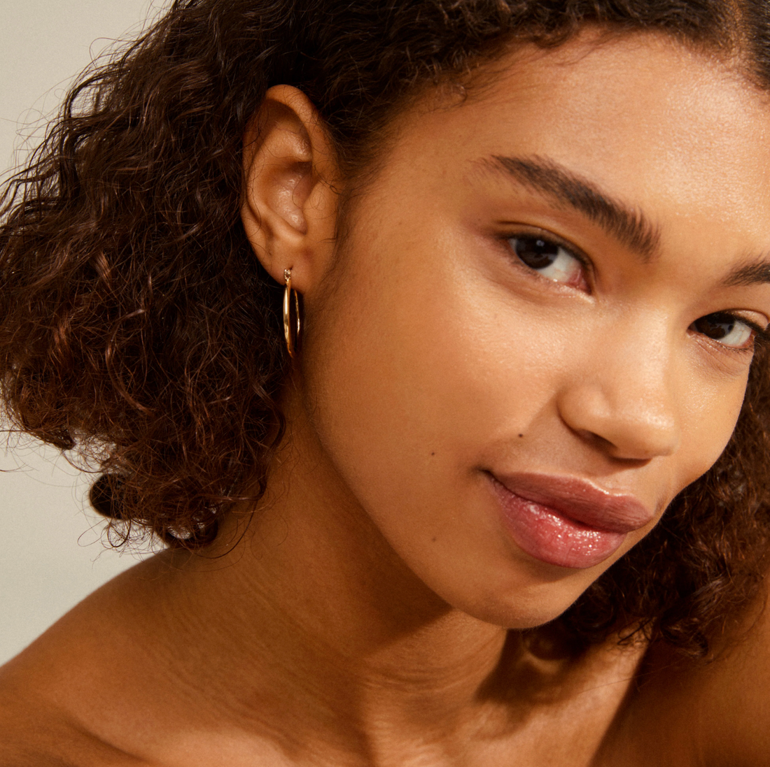 LAYLA Medium Hoop Earrings in Gold