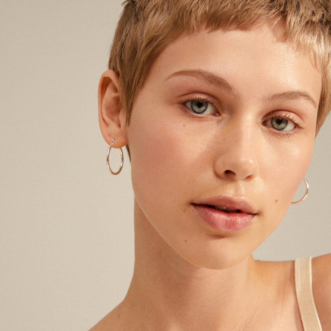 LAYLA Medium Hoop Earrings in Silver