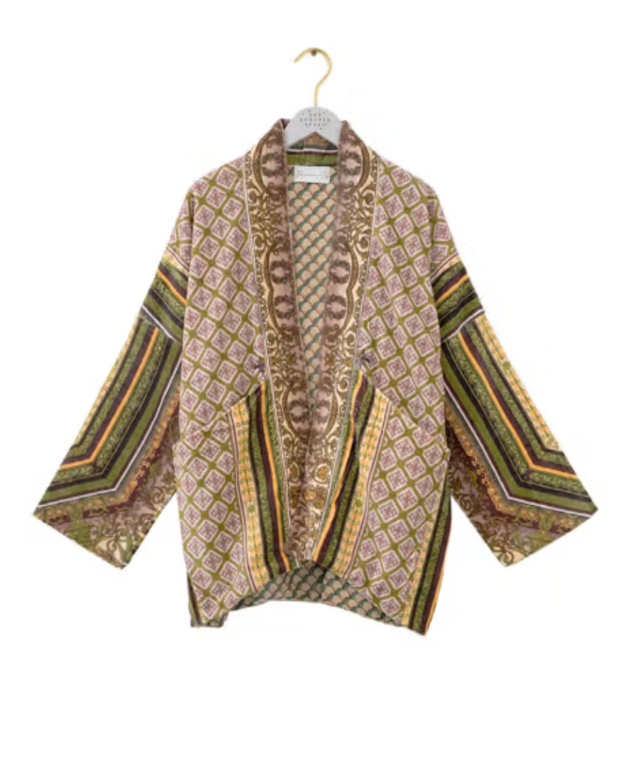 One Hundred Stars Cotton Pocket Jacket in Green Amulet Print - JKPAMUGRN