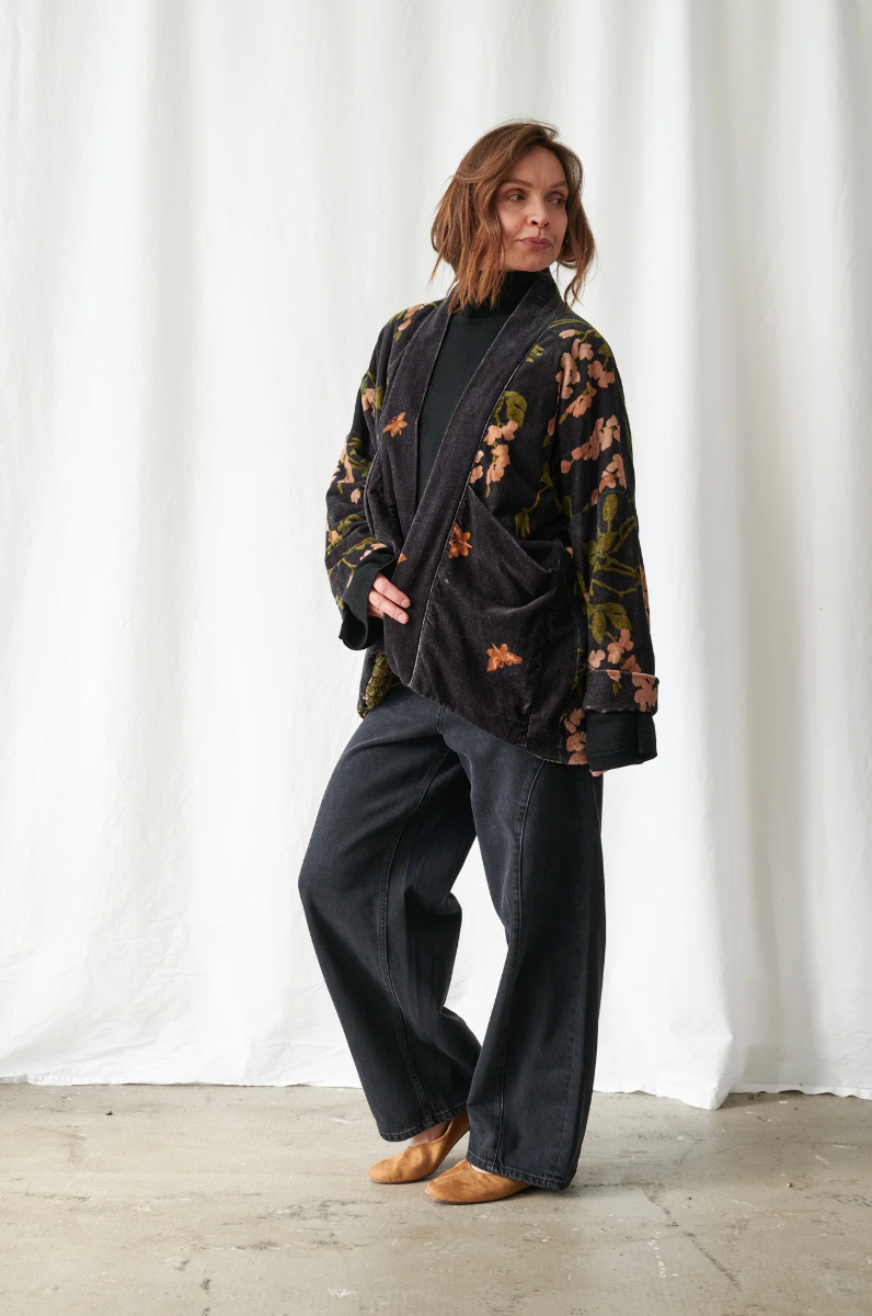 One Hundred Stars Velvet Pocket Jacket in Wisteria Black - VPKWISBLK
