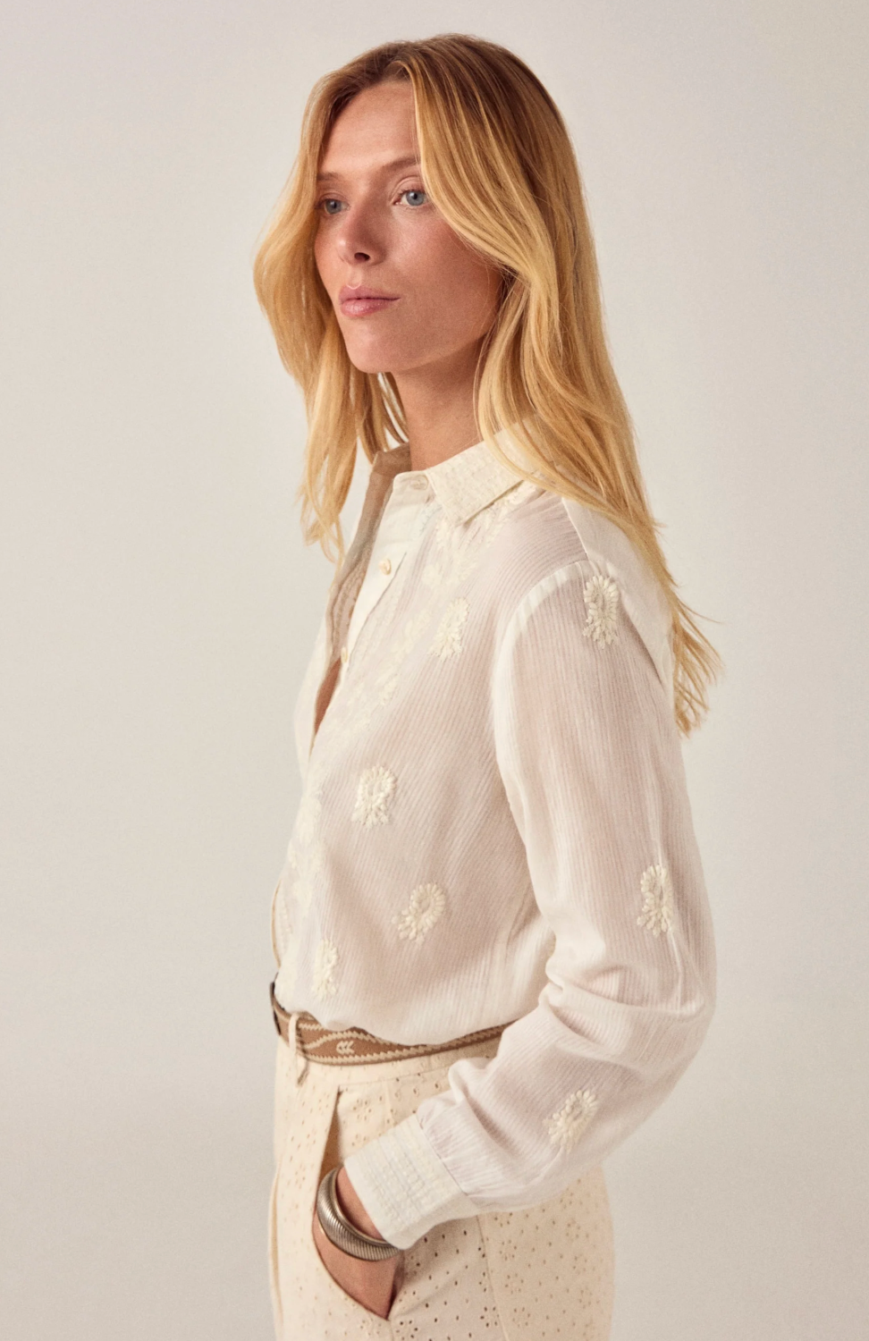 RINGO Off White Shirt in Dalia Embroidery