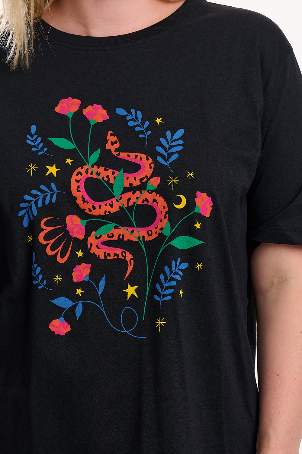 KINSLEY Relaxed Tee in Snake Print