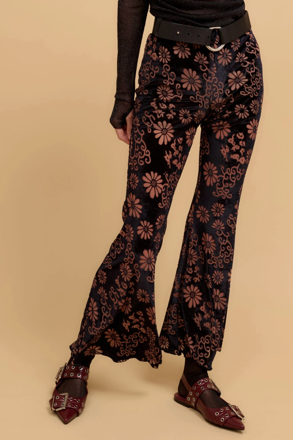 FINCH Burnout-Velvet Flared Trousers in Midnight Daisy