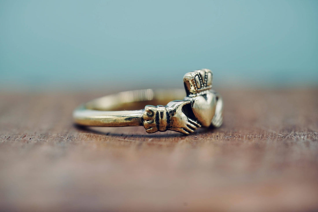 ROYA Brass Claddagh Heart Ring