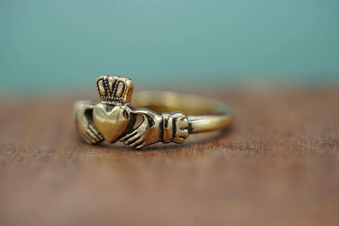 ROYA Brass Claddagh Heart Ring