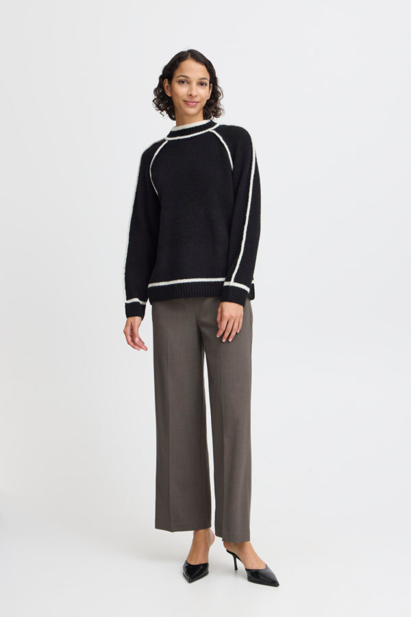 NINNA Black Knit Jumper with White Constrast Trim