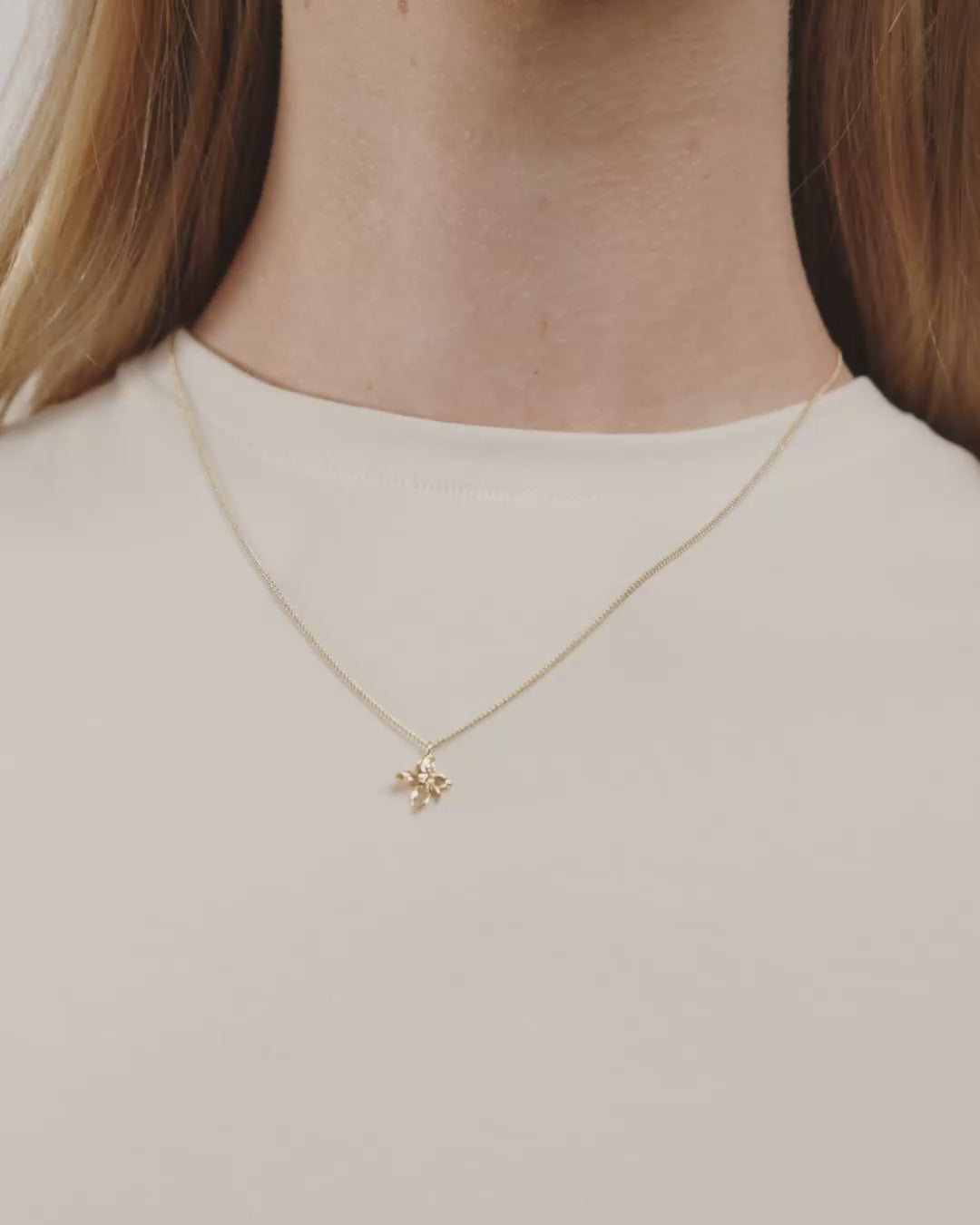 RACE Flower Necklace in Gold
