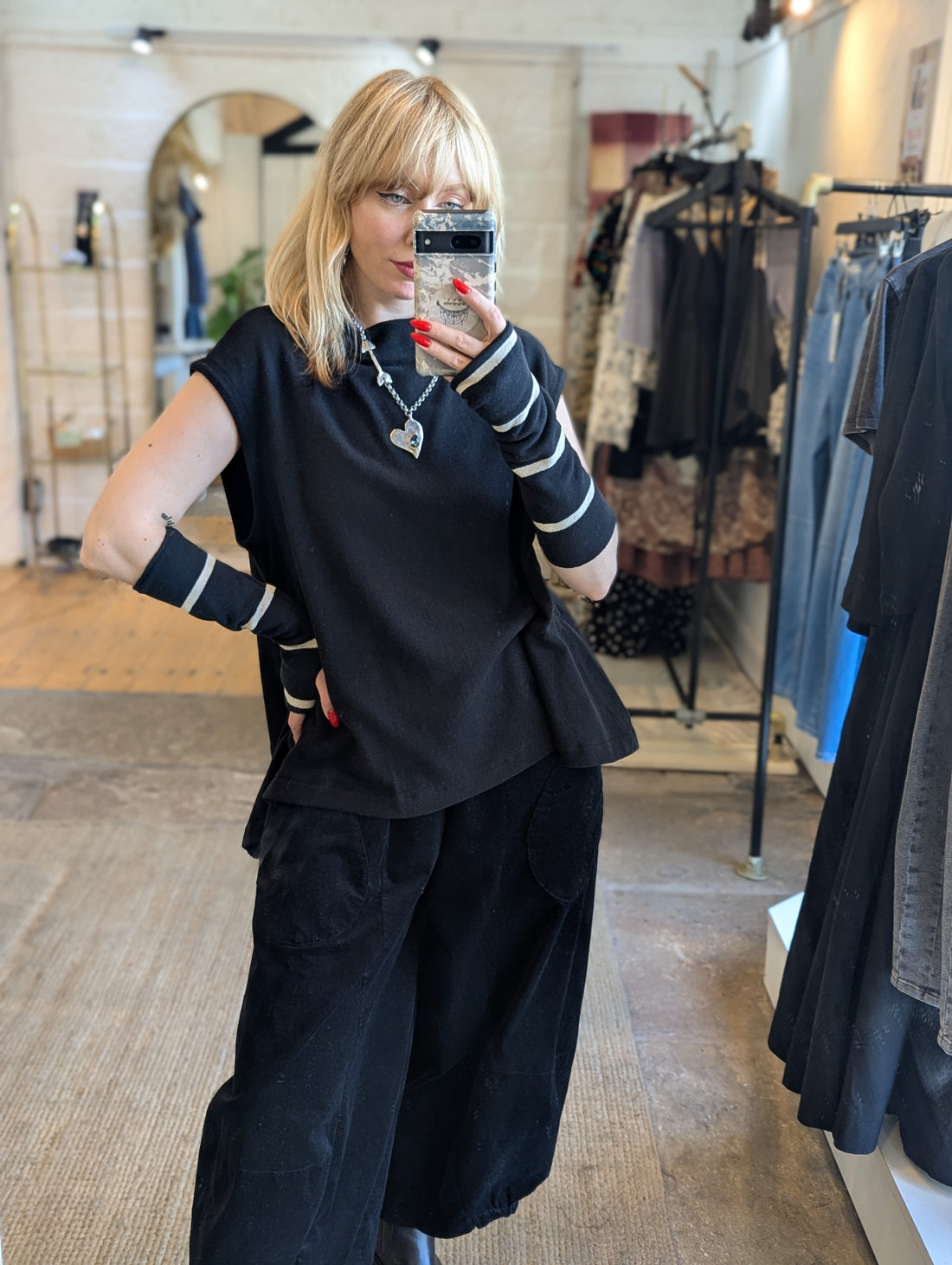 COTTO Long Stripe Fingerless Gloves in Black - One Size