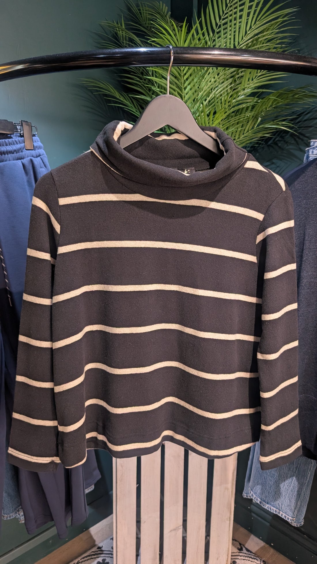 LYDIA High Neck Stripe Jumper in Black Nero