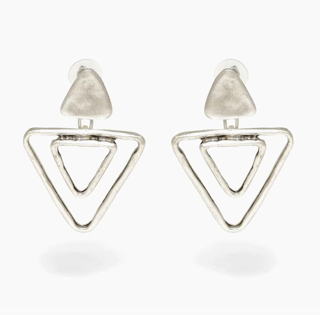 Front Detail View of the Bold Sola silver-plated triangular geometric statement earrings from Suki’s Wardrobe.