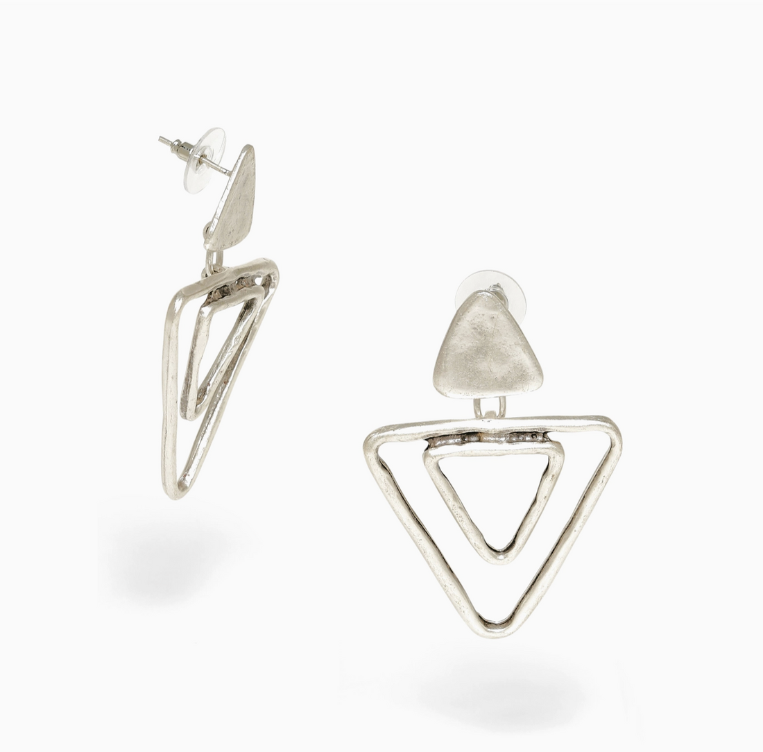 Side detail view of the Bold Sola silver-plated triangular geometric statement earrings from Suki’s Wardrobe.