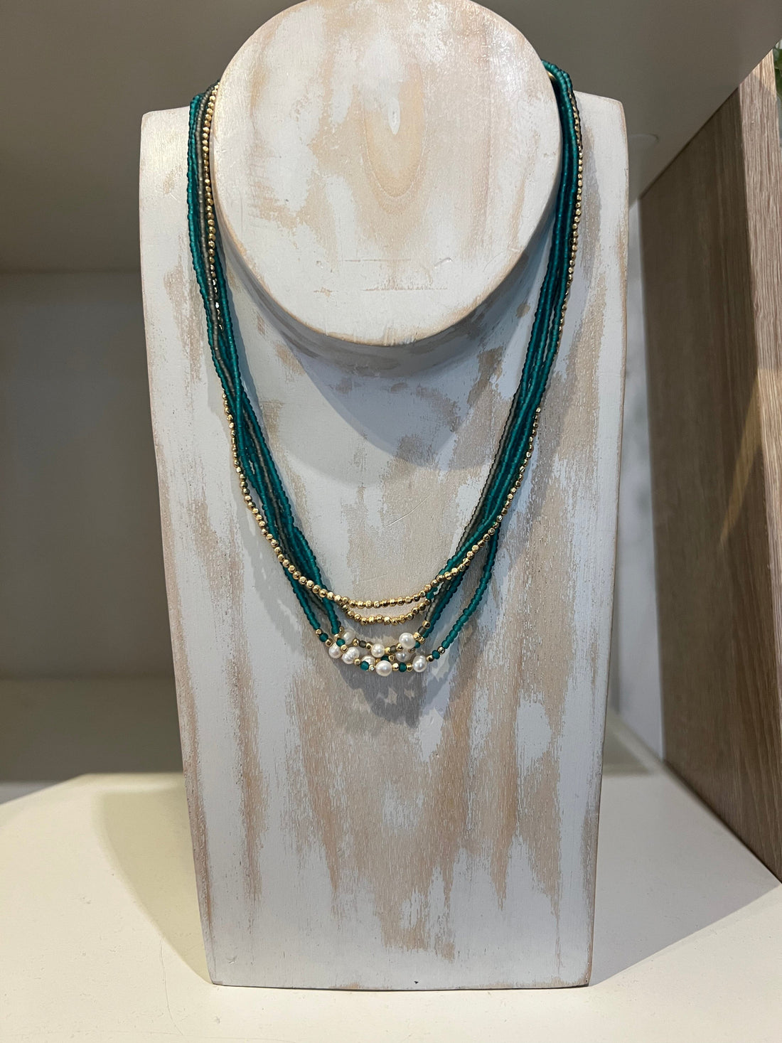 Fab Five Beaded Pearl Layered Necklace in Teal -PA301 Necklaces Hot Tomato