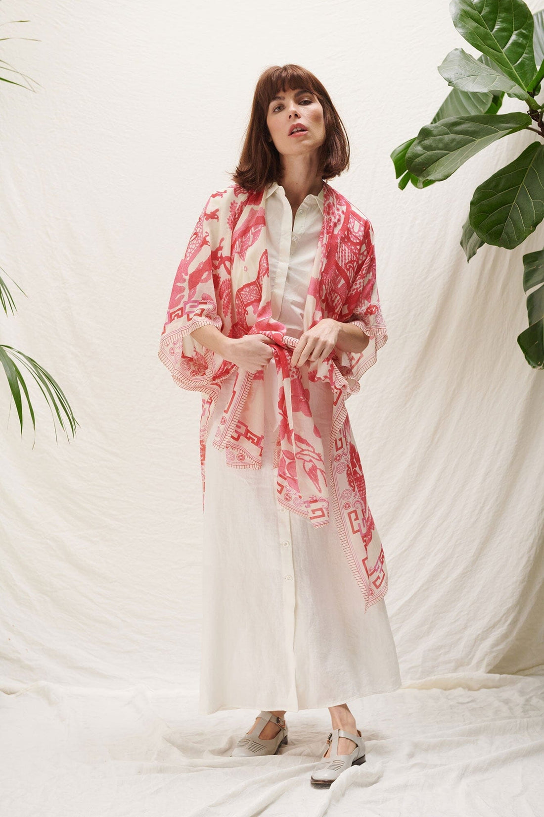 One Hundred Stars Giant Willow Throwover Kimono in Fuchsia Pink - THRGIWFUS Kimonos One Hundred Stars